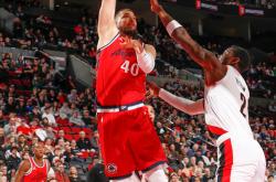 开拓者外线组合输出超高，球队攻防两端支撑的简单介绍