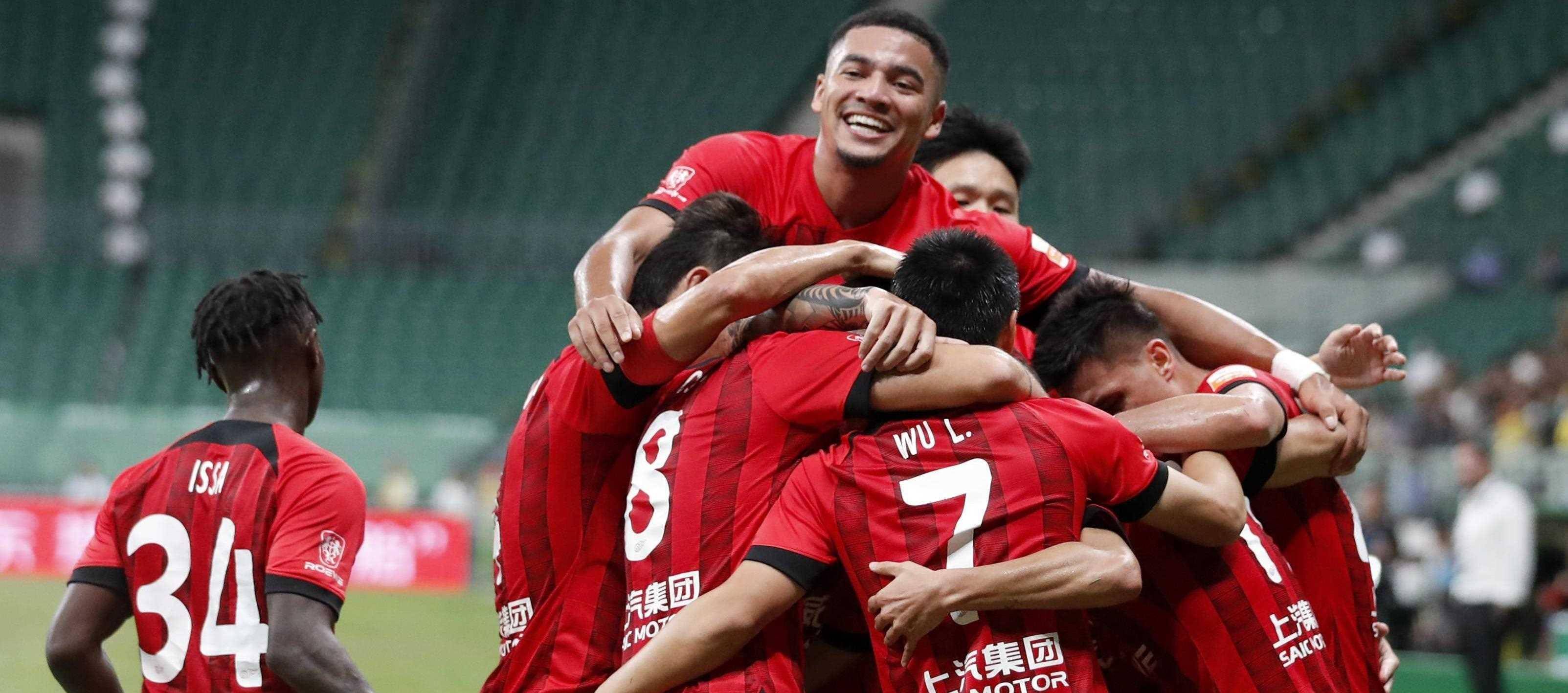 包含申花迎战恒大，预料将上演激烈角逐的词条