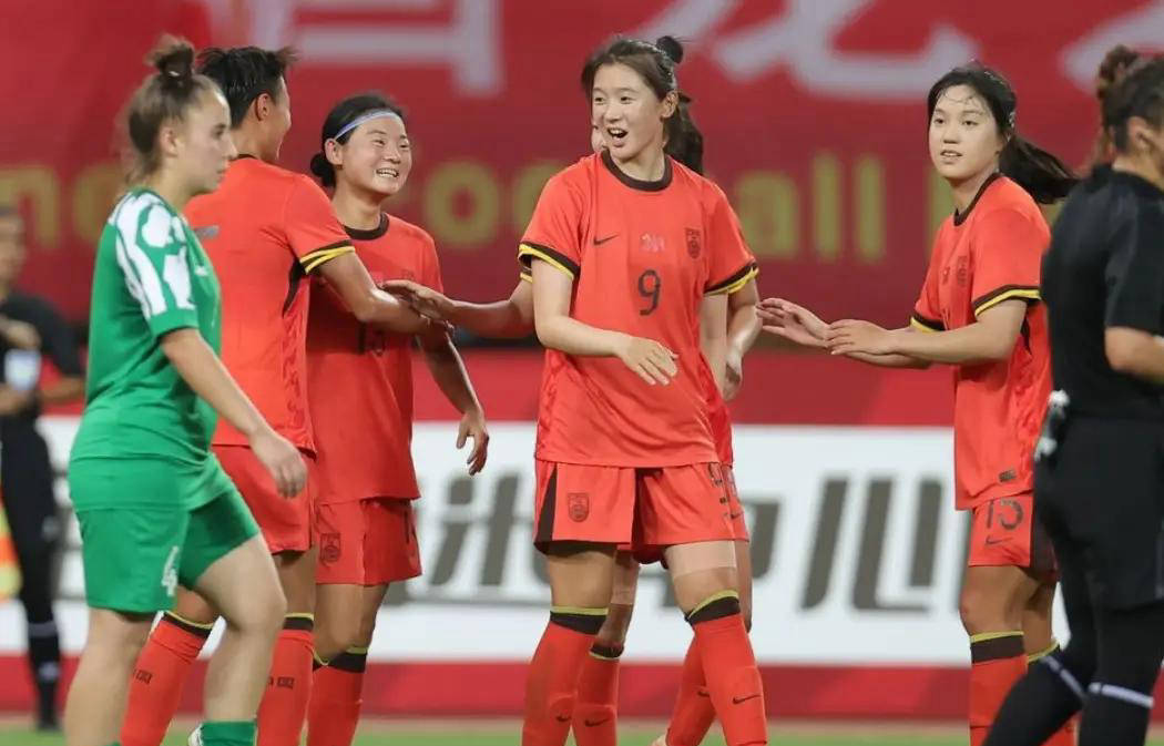 足球竞技场女足比赛前瞻,热血沸腾战况激烈的简单介绍 足球竞技场女足比赛前瞻,热血沸腾战况激烈的简单介绍