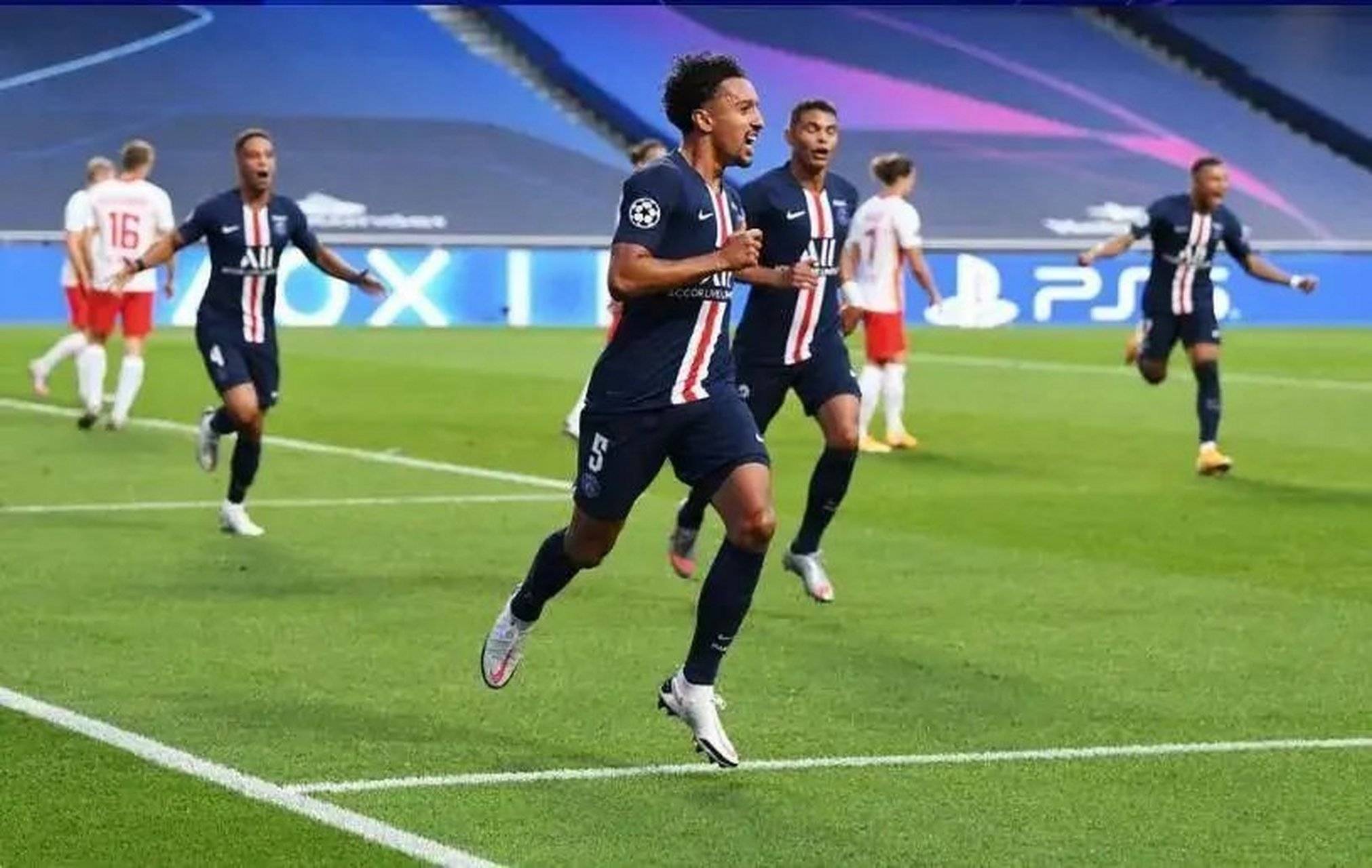 圣埃蒂安球队震撼表现，法国足球联赛受瞩目的简单介绍