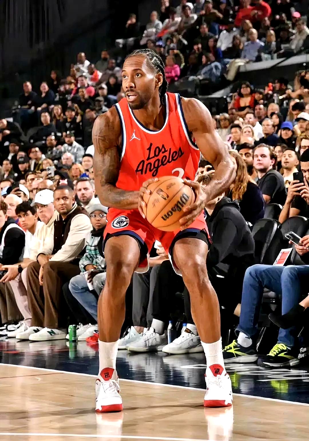 快船逆转胜马刺，莱昂纳德贡献28分的简单介绍