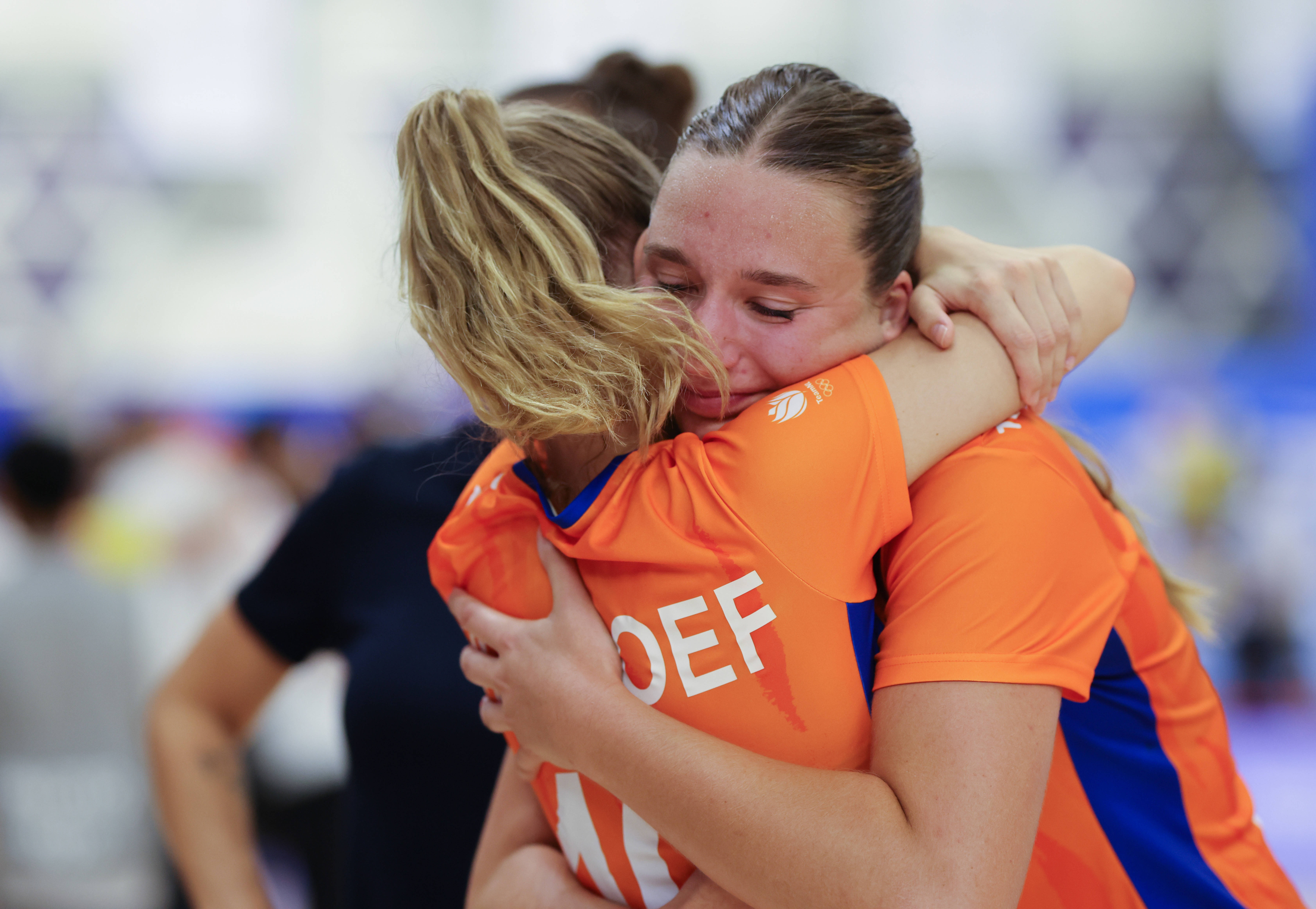 荷兰队备战国家队比赛，全力争取突破自我的简单介绍