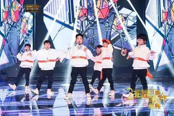 小组合练与对手战斗,积分呈现激烈竞争的简单介绍 小组合练与对手战斗,积分呈现激烈竞争的简单介绍