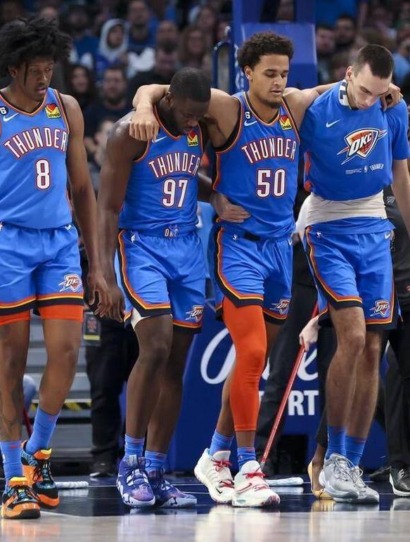 爵士外线火力全开，三分球命中率超过%