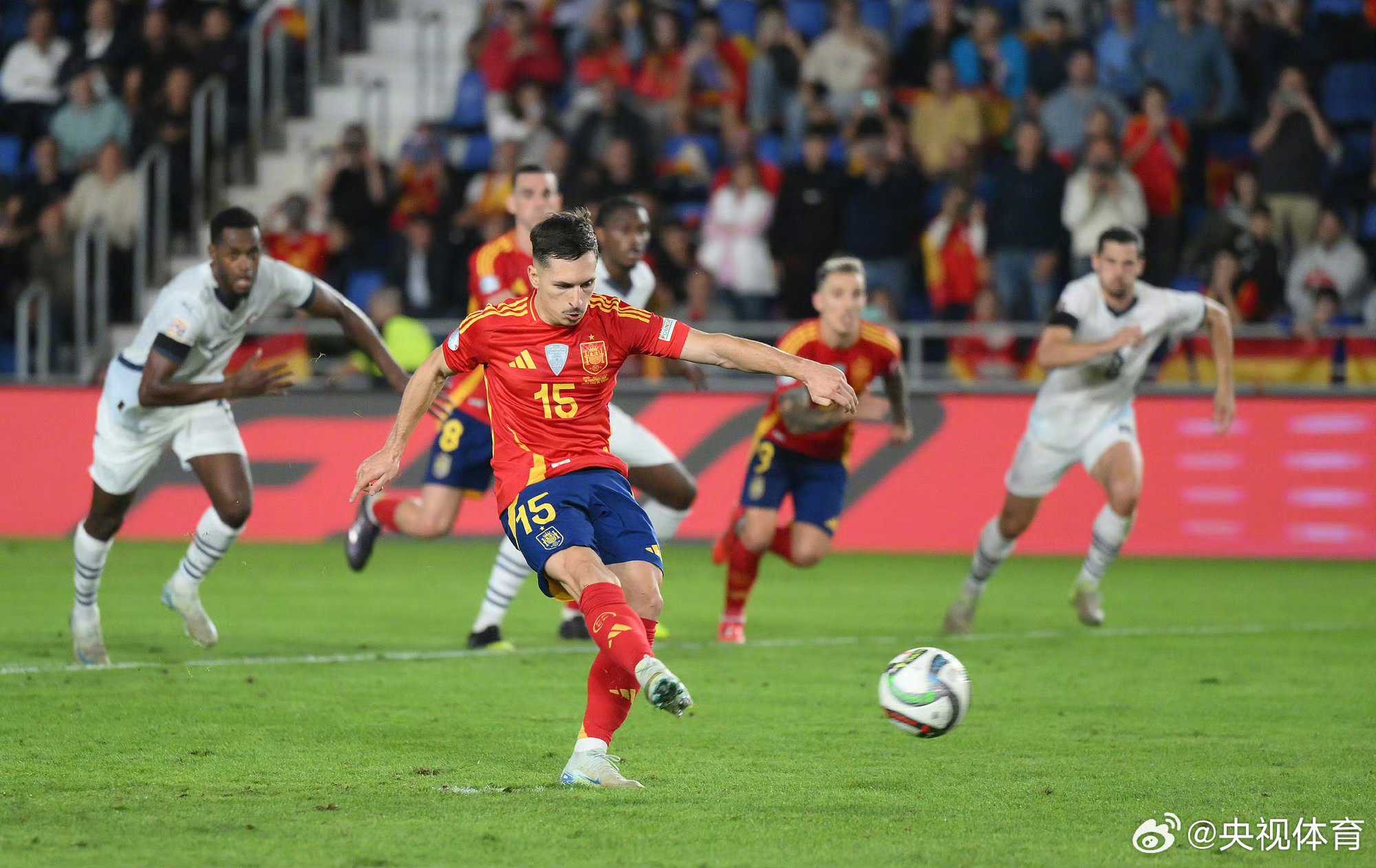 关于瑞典联赛球员连场大捷国家队势不可挡的信息